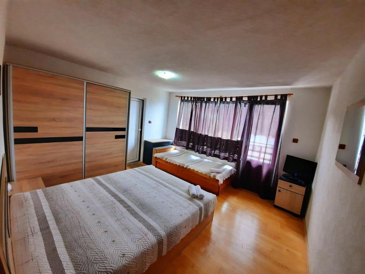 Guesthouse Classic Dospat Εξωτερικό φωτογραφία
