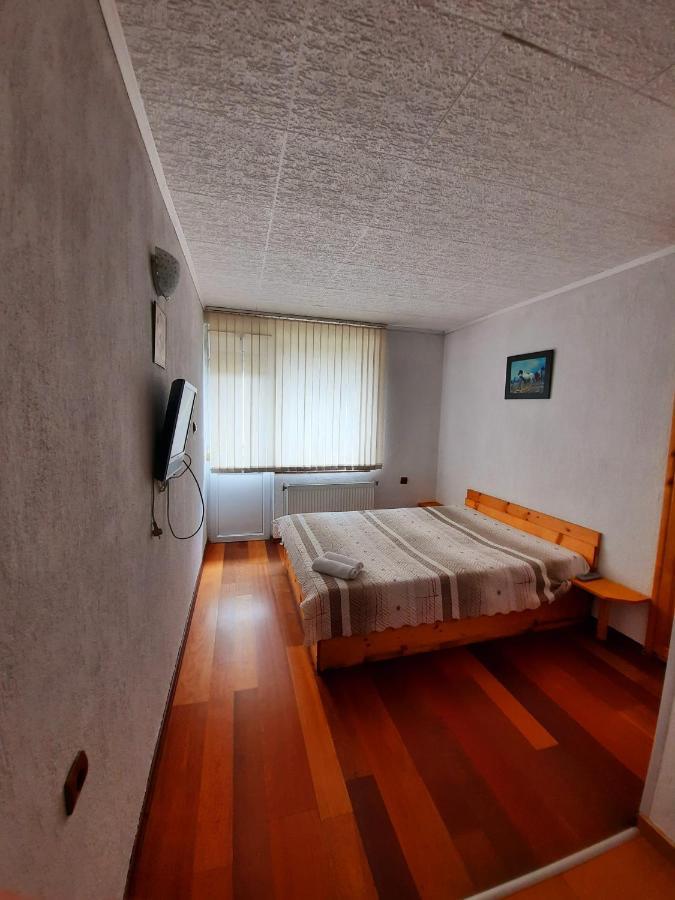 Guesthouse Classic Dospat Εξωτερικό φωτογραφία