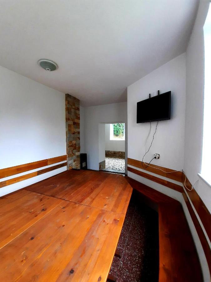 Guesthouse Classic Dospat Εξωτερικό φωτογραφία