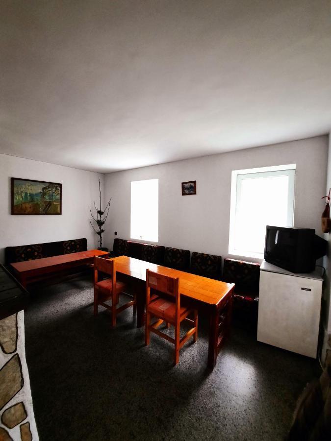 Guesthouse Classic Dospat Εξωτερικό φωτογραφία